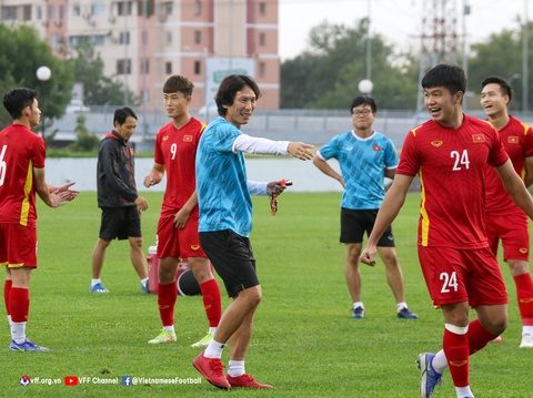 HLV Park Hang Seo và Gong Oh Kyun sẽ kết thúc hợp đồng với VFF vào đầu năm 2023 - Ảnh 2. HLV Park Hang Seo và Gong Oh Kyun sẽ kết thúc hợp đồng với VFF vào đầu năm 2023 - Ảnh 2.