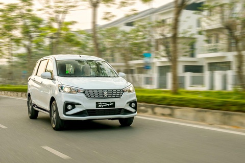 Giá xăng tăng, chọn xe hơi nào tiết kiệm nhiên liệu? - Ảnh 2. Giá xăng tăng, chọn xe hơi nào tiết kiệm nhiên liệu? - Ảnh 2.