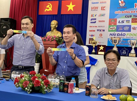 Giải bóng đá Hội Nhà báo TP.HCM trở lại sau 1 năm bị hoãn vì COVID-19 - Ảnh 1. Giải bóng đá Hội Nhà báo TP.HCM trở lại sau 1 năm bị hoãn vì COVID-19 - Ảnh 1.