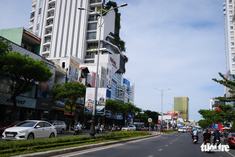 Hai tuyến phố không tiền mặt ở trung tâm Đà Nẵng - Ảnh 1. Hai tuyến phố không tiền mặt ở trung tâm Đà Nẵng - Ảnh 1.