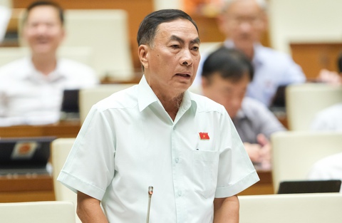 Đài phát thanh có giờ giấc, còn đài phát thanh gia đình nửa đêm phát có phải bạo lực gia đình? - Ảnh 1. Đài phát thanh có giờ giấc, còn đài phát thanh gia đình nửa đêm phát có phải bạo lực gia đình? - Ảnh 1.