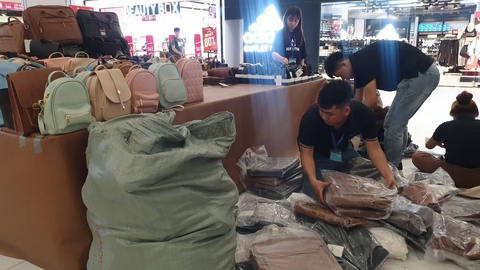 TP.HCM: Khai mạc khuyến mãi tập trung với hàng nghìn sản phẩm giảm giá đến 95% - Ảnh 6. TP.HCM: Khai mạc khuyến mãi tập trung với hàng nghìn sản phẩm giảm giá đến 95% - Ảnh 6.