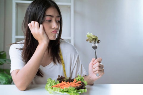 Chán ăn, bộ não bị co lại - Ảnh 1. Chán ăn, bộ não bị co lại - Ảnh 1.