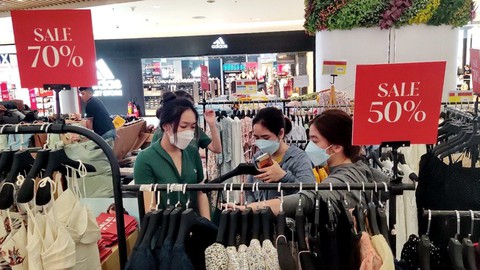 TP.HCM khởi động mùa khuyến mãi - Ảnh 1. TP.HCM khởi động mùa khuyến mãi - Ảnh 1.