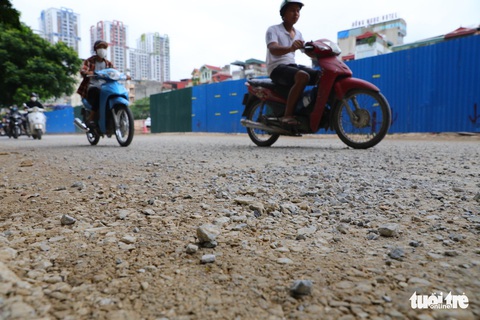 Đoạn đường ở Hà Nội sụt lún dài 23m đã được khắc phục thế nào? - Ảnh 1. Đoạn đường ở Hà Nội sụt lún dài 23m đã được khắc phục thế nào? - Ảnh 1.