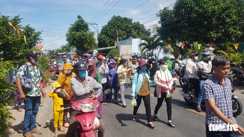 Hơn 60.000 người về tham dự đại lễ 18-5 tại An Hòa Tự - Ảnh 4. Hơn 60.000 người về tham dự đại lễ 18-5 tại An Hòa Tự - Ảnh 4.