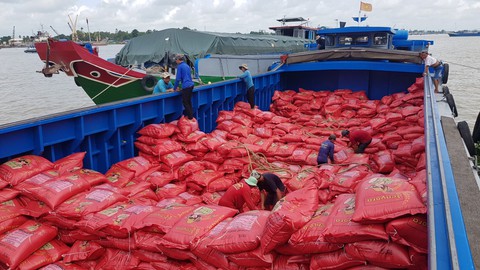 Giá cả hằng ngày 16-6: Siêu thị giảm giá thực phẩm; Vải thiều tăng giá gấp đôi - Ảnh 5. Giá cả hằng ngày 16-6: Siêu thị giảm giá thực phẩm; Vải thiều tăng giá gấp đôi - Ảnh 5.