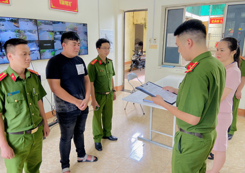 Nữ sinh bị tát, đẩy ngã tử vong: Có kết quả giám định, bắt tạm giam bạn trai - Ảnh 1. Nữ sinh bị tát, đẩy ngã tử vong: Có kết quả giám định, bắt tạm giam bạn trai - Ảnh 1.