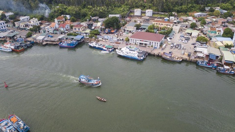 Tuyến đường thủy Sa Kỳ - Lý Sơn tăng thêm 35.000 đồng/vé - Ảnh 1. Tuyến đường thủy Sa Kỳ - Lý Sơn tăng thêm 35.000 đồng/vé - Ảnh 1.