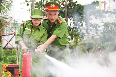 Học kỳ quân đội rộn ràng trở lại - Ảnh 1. Học kỳ quân đội rộn ràng trở lại - Ảnh 1.