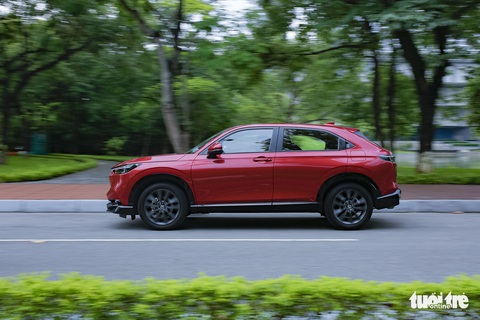 Khách Việt tranh cãi về chi tiết bên hông cùng giá bán ngang Tucson của Honda HR-V - Ảnh 2. Khách Việt tranh cãi về chi tiết bên hông cùng giá bán ngang Tucson của Honda HR-V - Ảnh 2.
