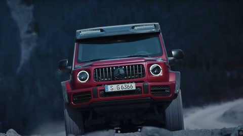 Mercedes-Benz G-Class bản mạnh nhất lộ diện: Leo được dốc 45 độ, lội nước ngập gần 1m - Ảnh 4. Mercedes-Benz G-Class bản mạnh nhất lộ diện: Leo được dốc 45 độ, lội nước ngập gần 1m - Ảnh 4.