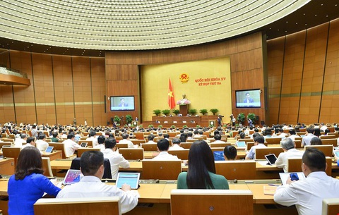 Giá xăng dầu tăng cao, Quốc hội yêu cầu hỗ trợ người có thu nhập thấp - Ảnh 1. Giá xăng dầu tăng cao, Quốc hội yêu cầu hỗ trợ người có thu nhập thấp - Ảnh 1.