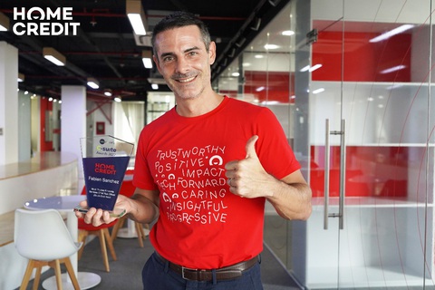 Giám đốc quản lý rủi ro Home Credit Việt Nam vinh dự đạt giải thưởng C-Suite Award - Ảnh 1. Giám đốc quản lý rủi ro Home Credit Việt Nam vinh dự đạt giải thưởng C-Suite Award - Ảnh 1.