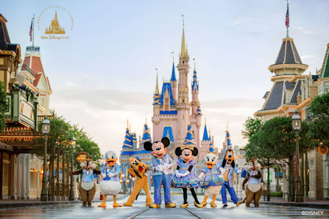 Disney mở tour thăm trọn gói Disneyland khắp thế giới - Ảnh 1. Disney mở tour thăm trọn gói Disneyland khắp thế giới - Ảnh 1.