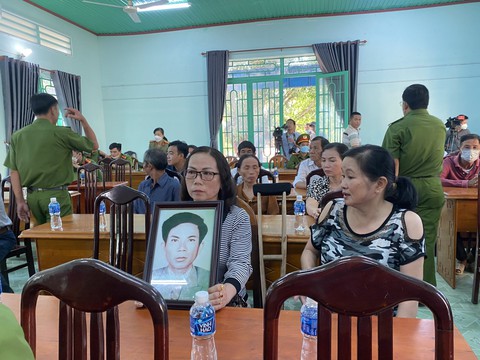 Kỳ án 39 năm không tìm ra hung thủ: Gia đình ông Võ Tê làm đơn yêu cầu bồi thường oan sai - Ảnh 1. Kỳ án 39 năm không tìm ra hung thủ: Gia đình ông Võ Tê làm đơn yêu cầu bồi thường oan sai - Ảnh 1.