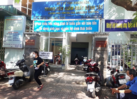 Khởi tố giám đốc dự án Công ty VNDAT thông đồng với 2 bị can tại CDC Khánh Hòa - Ảnh 1. Khởi tố giám đốc dự án Công ty VNDAT thông đồng với 2 bị can tại CDC Khánh Hòa - Ảnh 1.