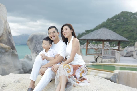 Thúy Diễm, Diệp Bảo Ngọc chọn giao dịch không tiền mặt trong kinh doanh vì an toàn - Ảnh 2. Thúy Diễm, Diệp Bảo Ngọc chọn giao dịch không tiền mặt trong kinh doanh vì an toàn - Ảnh 2.