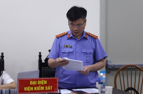 Cựu tổng giám đốc Ngân hàng Đông Á Trần Phương Bình bị đề nghị 14-15 năm tù - Ảnh 2. Cựu tổng giám đốc Ngân hàng Đông Á Trần Phương Bình bị đề nghị 14-15 năm tù - Ảnh 2.