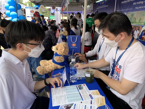 Tuyển sinh cần công bố lộ trình thay đổi, tránh gây xáo trộn - Ảnh 1. Tuyển sinh cần công bố lộ trình thay đổi, tránh gây xáo trộn - Ảnh 1.