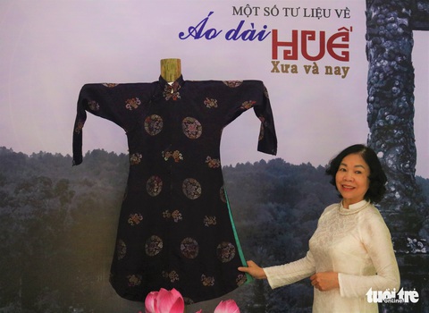 Áo dài rực rỡ đường phố mừng Festival Huế 2022 - Ảnh 3. Áo dài rực rỡ đường phố mừng Festival Huế 2022 - Ảnh 3.