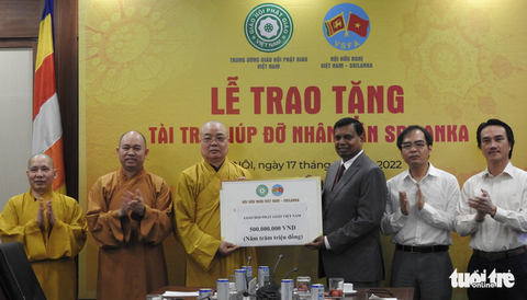 Giáo hội Phật giáo Việt Nam giúp đỡ nhân dân Sri Lanka 1 tỉ đồng - Ảnh 1. Giáo hội Phật giáo Việt Nam giúp đỡ nhân dân Sri Lanka 1 tỉ đồng - Ảnh 1.