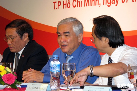 Nhìn lại hành trình đáng nhớ của nguyên chủ tịch VFF Lê Hùng Dũng - Ảnh 4. Nhìn lại hành trình đáng nhớ của nguyên chủ tịch VFF Lê Hùng Dũng - Ảnh 4.