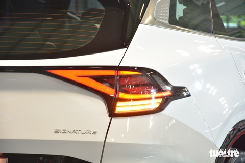 Kia Sportage 2022 xuất xưởng tại Việt Nam: Giá từ 899 triệu đồng, nhiều công nghệ đấu Hyundai Tucson - Ảnh 6. Kia Sportage 2022 xuất xưởng tại Việt Nam: Giá từ 899 triệu đồng, nhiều công nghệ đấu Hyundai Tucson - Ảnh 6.