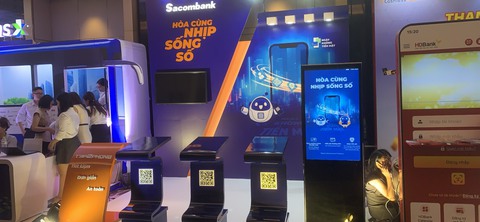 Các ngân hàng trưng bày công nghệ thanh toán mới trong triển lãm Ngày không tiền mặt 2022 - Ảnh 1. Các ngân hàng trưng bày công nghệ thanh toán mới trong triển lãm Ngày không tiền mặt 2022 - Ảnh 1.