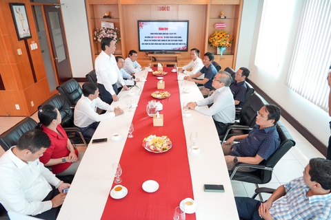Chủ tịch Phan Văn Mãi: Vành đai 3 TP.HCM là tuyến bài tâm huyết của báo Tuổi Trẻ - Ảnh 1. Chủ tịch Phan Văn Mãi: Vành đai 3 TP.HCM là tuyến bài tâm huyết của báo Tuổi Trẻ - Ảnh 1.
