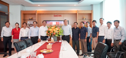 Chủ tịch Phan Văn Mãi: Vành đai 3 TP.HCM là tuyến bài tâm huyết của báo Tuổi Trẻ - Ảnh 3. Chủ tịch Phan Văn Mãi: Vành đai 3 TP.HCM là tuyến bài tâm huyết của báo Tuổi Trẻ - Ảnh 3.