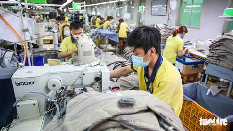 Quy định mới về lương tối thiểu vùng có phải làm người lao động bị thiệt? - Ảnh 1. Quy định mới về lương tối thiểu vùng có phải làm người lao động bị thiệt? - Ảnh 1.
