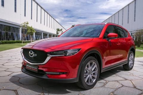 Chậm lên đời, Mazda CX-5 vẫn đạt doanh số bằng CR-V, Tucson, Outlander gộp lại - Ảnh 1. Chậm lên đời, Mazda CX-5 vẫn đạt doanh số bằng CR-V, Tucson, Outlander gộp lại - Ảnh 1.