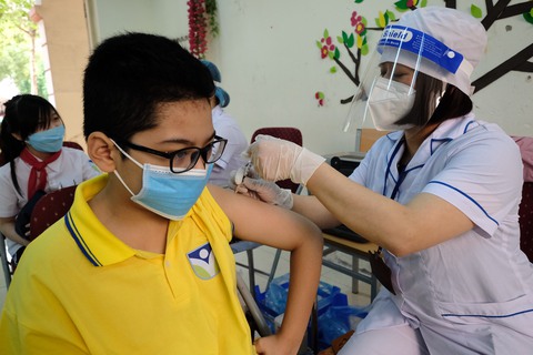 Tin COVID-19 chiều 22-6: 888 ca mới, 33 ca thở oxy nhưng không có ca ECMO và tử vong - Ảnh 1. Tin COVID-19 chiều 22-6: 888 ca mới, 33 ca thở oxy nhưng không có ca ECMO và tử vong - Ảnh 1.