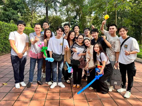 Nghệ sĩ Kim Cương và những tiếng cười trong một buổi sáng tại Thảo cầm viên - Ảnh 4. Nghệ sĩ Kim Cương và những tiếng cười trong một buổi sáng tại Thảo cầm viên - Ảnh 4.