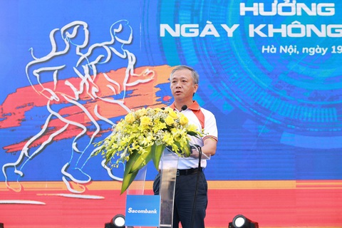Sacombank tổ chức giải chạy bộ hưởng ứng Ngày không tiền mặt 2022 - Ảnh 6. Sacombank tổ chức giải chạy bộ hưởng ứng Ngày không tiền mặt 2022 - Ảnh 6.