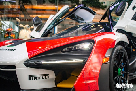 Chiêm ngưỡng McLaren Senna thứ hai về Việt Nam: Giá hàng chục tỉ đồng, khoác bộ áo đặc biệt - Ảnh 12. Chiêm ngưỡng McLaren Senna thứ hai về Việt Nam: Giá hàng chục tỉ đồng, khoác bộ áo đặc biệt - Ảnh 12.