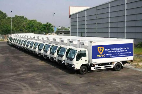 Không thiếu vắc xin cho trẻ em và người lớn - Ảnh 2. Không thiếu vắc xin cho trẻ em và người lớn - Ảnh 2.