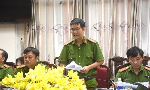 Cha, mẹ, con gái bị giết trong nhà: Nghi phạm từng đâm vào cuống tim một người khác - Ảnh 3. Cha, mẹ, con gái bị giết trong nhà: Nghi phạm từng đâm vào cuống tim một người khác - Ảnh 3.