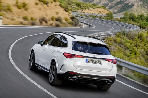 SUV bán chạy nhất của Mercedes-Benz GLC ra mắt thế hệ mới: Mọi bản đều có tùy chọn hybrid - Ảnh 7. SUV bán chạy nhất của Mercedes-Benz GLC ra mắt thế hệ mới: Mọi bản đều có tùy chọn hybrid - Ảnh 7.