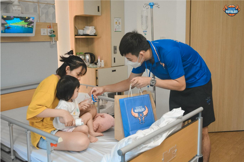 Hé lộ loạt ảnh thiếu nhi đáng yêu của các ‘hot boy’ bóng rổ - Ảnh 6. Hé lộ loạt ảnh thiếu nhi đáng yêu của các ‘hot boy’ bóng rổ - Ảnh 6.