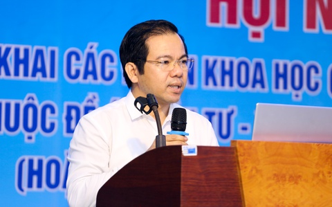 TP.HCM: Đưa 4 huyện lên thành phố, 1 huyện lên quận - Ảnh 2. TP.HCM: Đưa 4 huyện lên thành phố, 1 huyện lên quận - Ảnh 2.