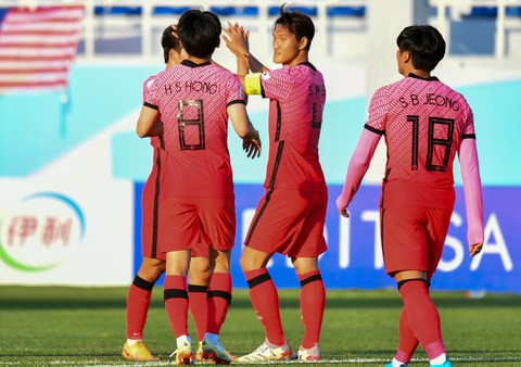 U23 Malaysia thua đậm 1-4 trước U23 Hàn Quốc - Ảnh 1. U23 Malaysia thua đậm 1-4 trước U23 Hàn Quốc - Ảnh 1.