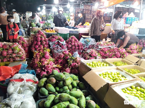 GIÁ CẢ HẰNG NGÀY 2-6: Bà nội trợ sốc khi dầu ăn tăng 2 lần sau 2 năm; Giá rau củ tại Hà Nội neo cao - Ảnh 5. GIÁ CẢ HẰNG NGÀY 2-6: Bà nội trợ sốc khi dầu ăn tăng 2 lần sau 2 năm; Giá rau củ tại Hà Nội neo cao - Ảnh 5.