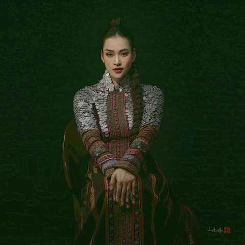 Cuộc lai ghép lạ mắt giữa nhiếp ảnh và hội họa trong tác phẩm Lê Thanh Hải - Ảnh 3. Cuộc lai ghép lạ mắt giữa nhiếp ảnh và hội họa trong tác phẩm Lê Thanh Hải - Ảnh 3.