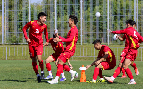 Muốn vào tứ kết, U23 Việt Nam phải đánh bại Thái Lan tối nay 2-6: Thử thách cho HLV Gong Oh Kyun - Ảnh 1. Muốn vào tứ kết, U23 Việt Nam phải đánh bại Thái Lan tối nay 2-6: Thử thách cho HLV Gong Oh Kyun - Ảnh 1.