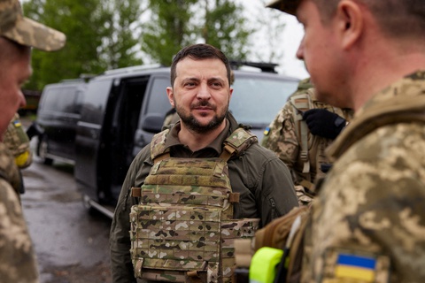 Tổng thống Zelensky: 1/5 lãnh thổ Ukraine đang nằm dưới sự kiểm soát của Nga - Ảnh 1. Tổng thống Zelensky: 1/5 lãnh thổ Ukraine đang nằm dưới sự kiểm soát của Nga - Ảnh 1.