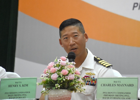 Tàu bệnh viện Mercy của Hải quân Hoa Kỳ tham gia khám chữa bệnh tại Phú Yên - Ảnh 2. Tàu bệnh viện Mercy của Hải quân Hoa Kỳ tham gia khám chữa bệnh tại Phú Yên - Ảnh 2.