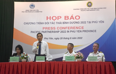 Tàu bệnh viện Mercy của Hải quân Hoa Kỳ tham gia khám chữa bệnh tại Phú Yên - Ảnh 1. Tàu bệnh viện Mercy của Hải quân Hoa Kỳ tham gia khám chữa bệnh tại Phú Yên - Ảnh 1.