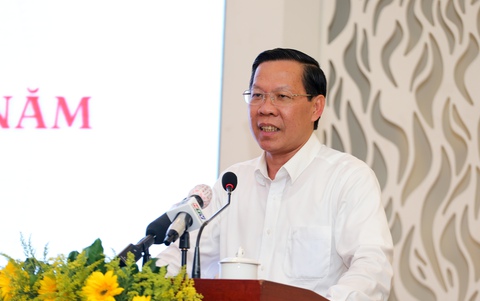 Chủ tịch nước Nguyễn Xuân Phúc: Báo chí phải cảnh báo sớm để cơ quan, tổ chức không dám làm sai - Ảnh 4. Chủ tịch nước Nguyễn Xuân Phúc: Báo chí phải cảnh báo sớm để cơ quan, tổ chức không dám làm sai - Ảnh 4.